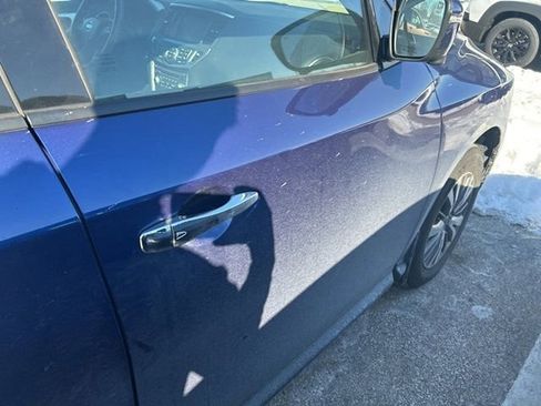 Used 2018 Nissan Pathfinder SL image 20