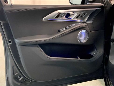 Used 2025 BMW XM image 21