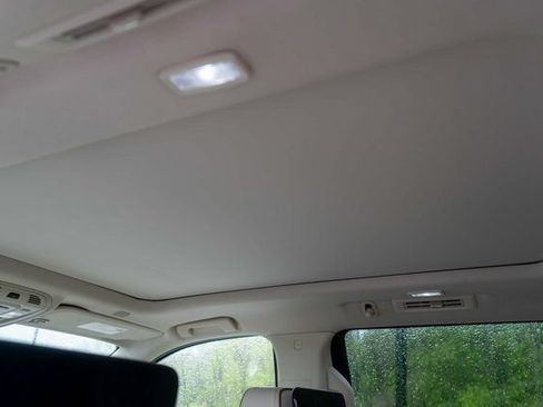 Used 2023 GMC Yukon Denali w/ Denali Reserve Package AWD/4WD image 17