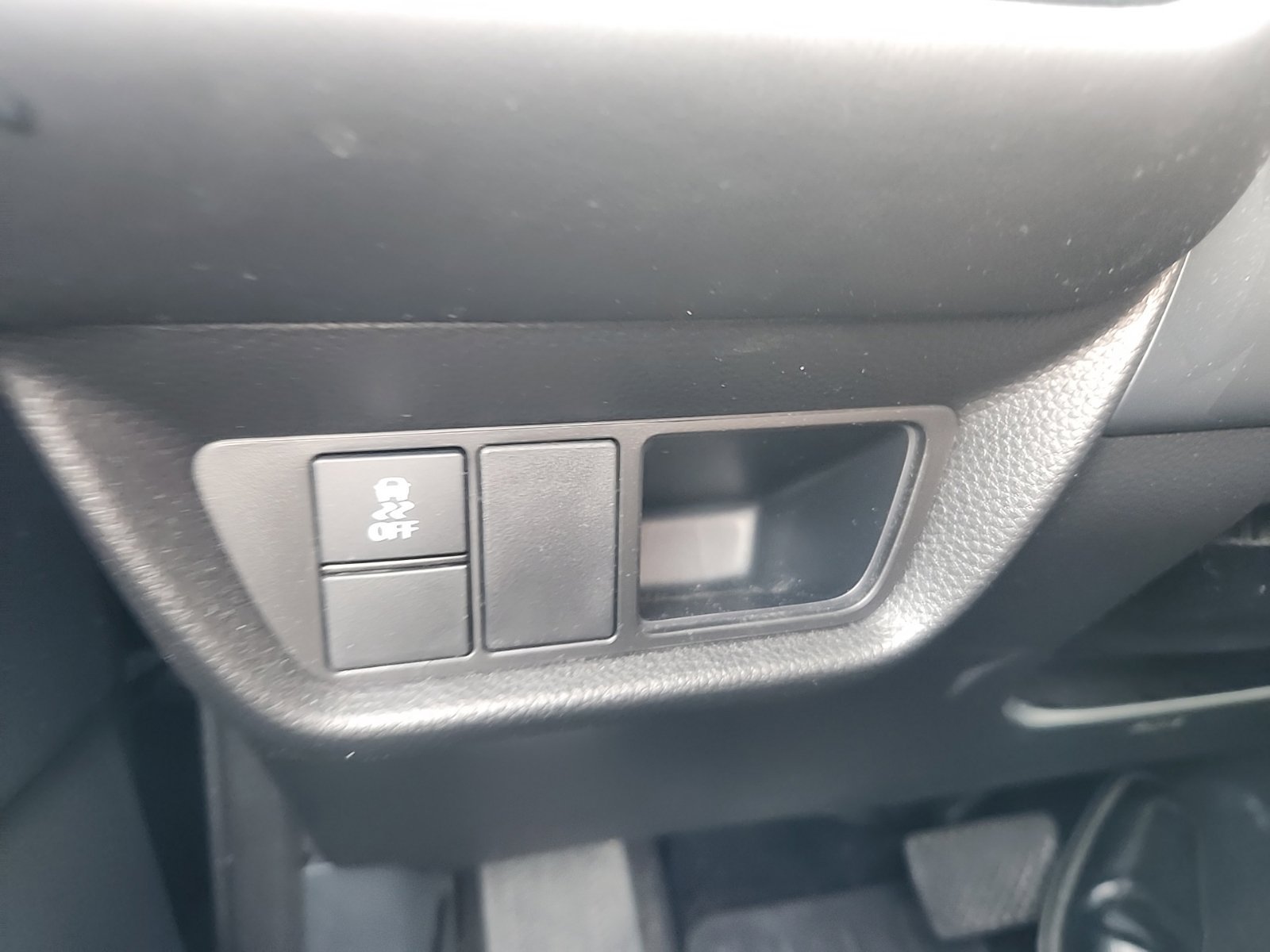 Used 2025 Honda HR-V Sport image 14