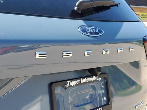 Certified 2024 Ford Escape Platinum AWD/4WD image 7