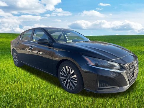 Used 2023 Nissan Altima 2.5 SV image 36