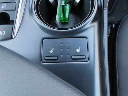 Used 2020 Toyota Camry LE image 22