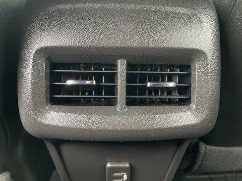 Used 2023 Chevrolet Equinox RS w/ RS Leather Package AWD/4WD image 23