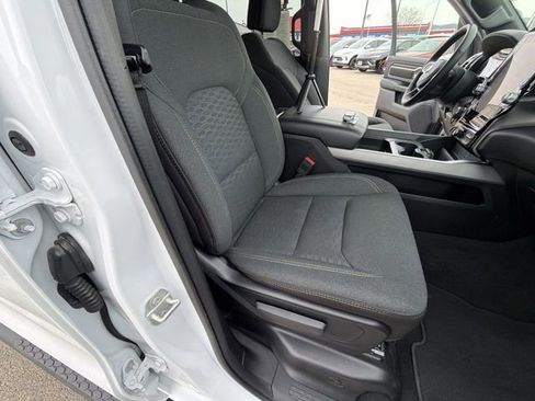 Used 2025 RAM 1500 Big Horn AWD/4WD image 31
