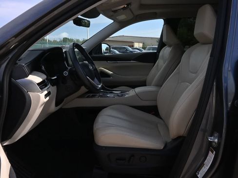 Certified 2023 INFINITI QX60 Sensory w/ Cargo Package FWD image 17