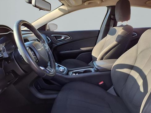 Used 2016 Chrysler 200 Limited image 11