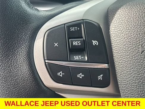 Used 2021 Ford Explorer XLT RWD image 26