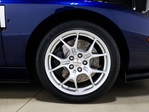 Used 2005 Ford GT RWD image 79
