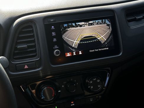 Certified 2022 Honda HR-V Sport image 16