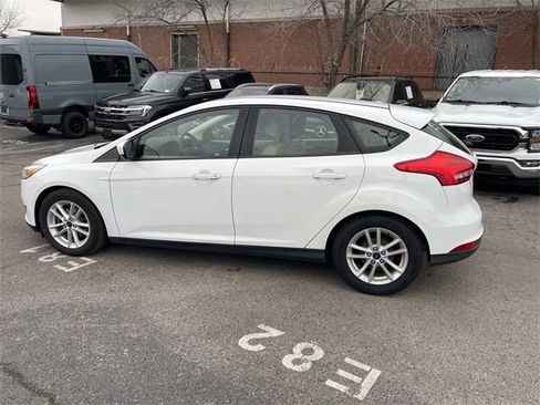 Used 2018 Ford Focus SE image 6