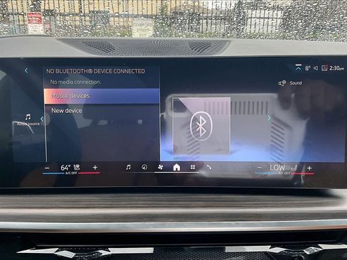 Used 2026 BMW X5 xDrive50e w/ Climate Comfort Package image 34