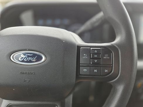 Certified 2025 Ford F250 XLT AWD/4WD image 17