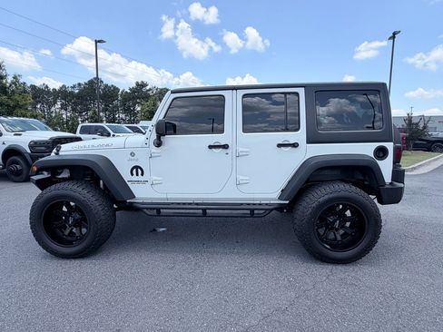 Used 2017 Jeep Wrangler Unlimited Sport AWD/4WD image 6