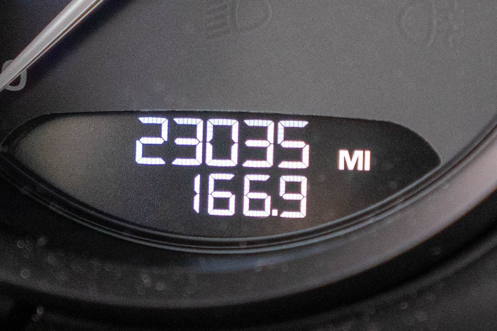 Certified 2024 Porsche Macan S AWD/4WD image 31