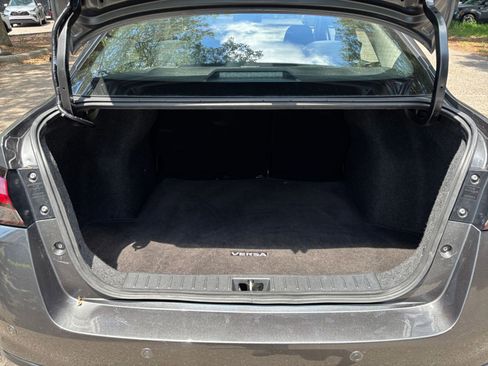 Used 2025 Nissan Versa SV FWD image 30