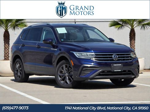 Used 2022 Volkswagen Tiguan SE FWD image 1