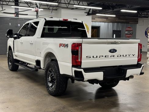 Used 2024 Ford F250 Lariat w/ Lariat Ultimate Package AWD/4WD image 10