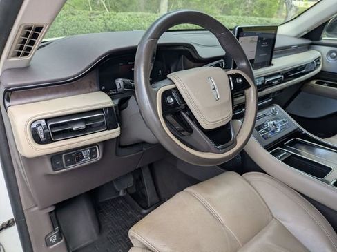 Used 2020 Lincoln Aviator Reserve w/ Equipment Group 202A AWD/4WD image 13