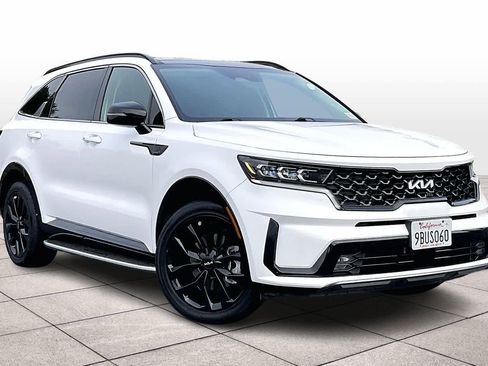 Used 2022 Kia Sorento SX image 2