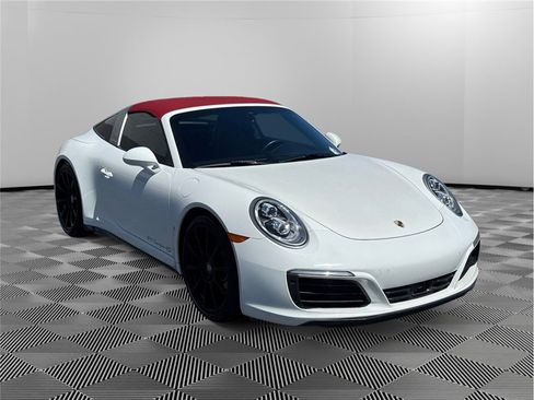 Used 2018 Porsche 911 Targa 4S AWD/4WD image 7