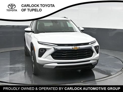 Used 2025 Chevrolet TrailBlazer LT AWD/4WD image 6