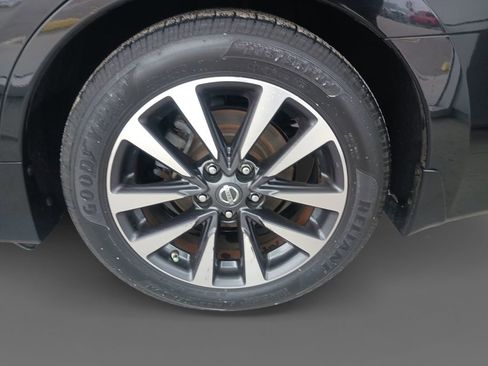 Used 2016 Nissan Altima 2.5 SV w/ Convenience Package image 8