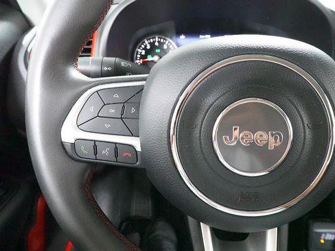 Used 2023 Jeep Renegade Trailhawk AWD/4WD image 12