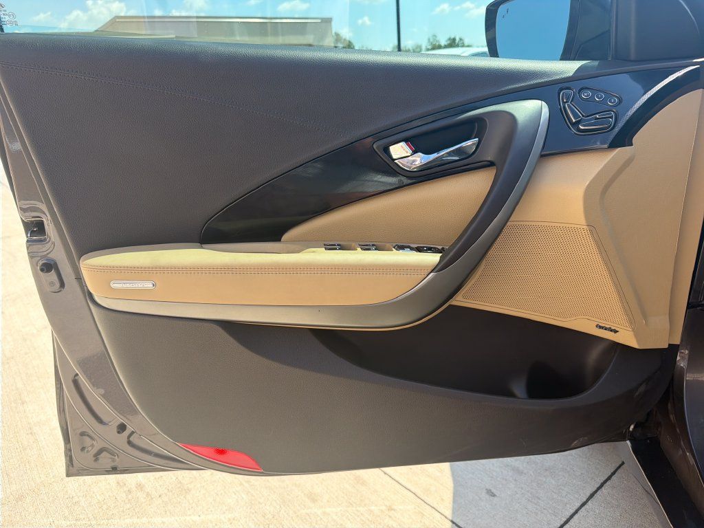 Used 2016 Hyundai Azera Limited FWD image 14