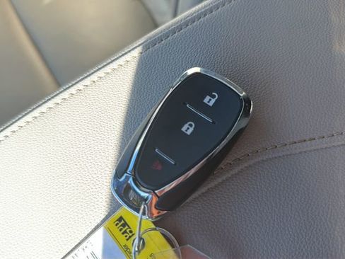 Certified 2022 Chevrolet Traverse LS image 25