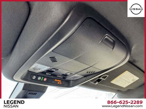 Used 2022 Chevrolet Equinox RS image 29