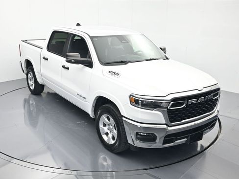 Used 2025 RAM 1500 Big Horn AWD/4WD image 31