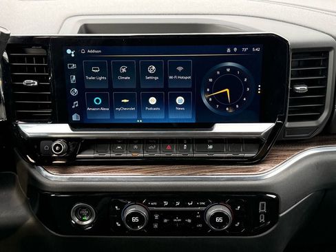 Used 2024 Chevrolet Silverado 1500 LT image 25