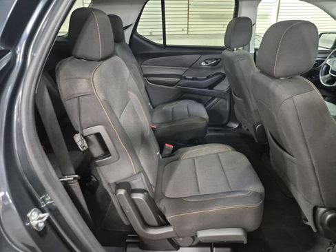 Certified 2021 Chevrolet Traverse LT FWD image 27