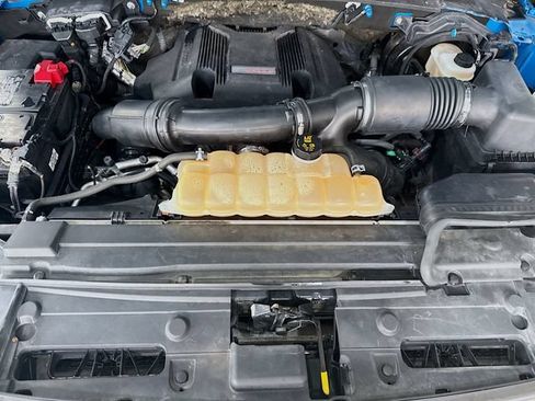 Used 2017 Ford F150 Raptor w/ Equipment Group 801A Mid AWD/4WD image 29