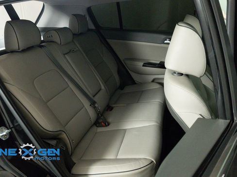 Used 2018 Kia Sportage EX w/ Option Group 040 FWD image 34