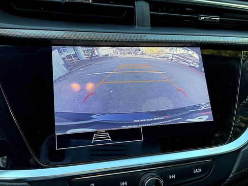 Used 2022 Buick Encore GX Select w/ Sport Touring Package image 27