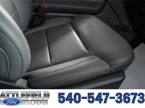 New 2025 Ford Expedition Active image 39