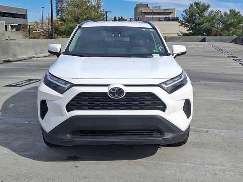 Used 2025 Toyota RAV4 XLE image 6