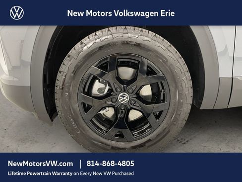 New 2026 Volkswagen Atlas Peak Edition AWD/4WD image 14