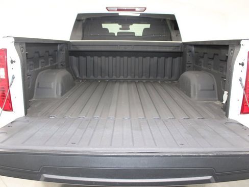 Used 2024 Chevrolet Silverado 1500 Custom image 16
