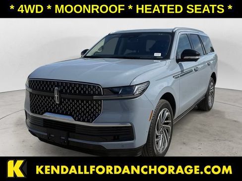 Used 2025 Lincoln Navigator Reserve AWD/4WD image 1