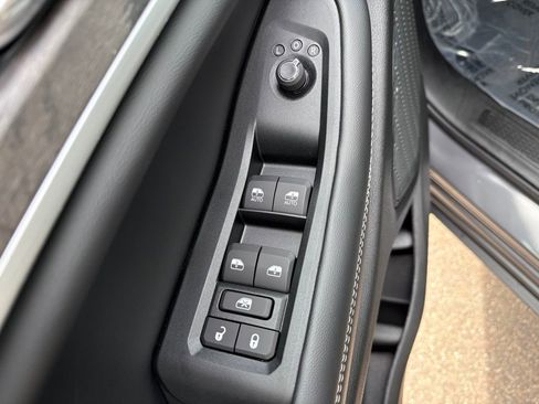 New 2026 Jeep Grand Cherokee Altitude AWD/4WD image 17