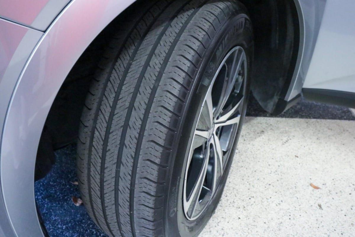 Used 2023 Lexus RX 350 Premium w/ Accessory Package (Z1) FWD image 9