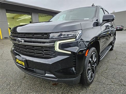 Used 2021 Chevrolet Suburban RST image 6