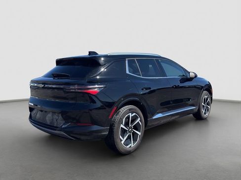 Used 2024 Chevrolet Equinox EV LT image 6