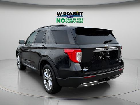 Used 2023 Ford Explorer XLT w/ Equipment Group 202A AWD/4WD image 26