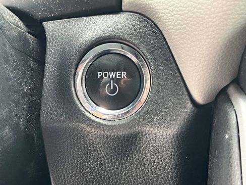 Used 2023 Toyota RAV4 XLE AWD/4WD image 13