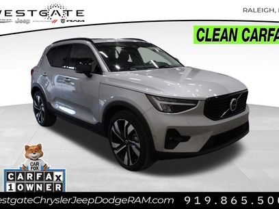Used 2025 Volvo XC40 B5 Plus