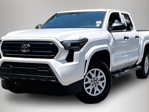 Used 2025 Toyota Tacoma SR RWD image 1